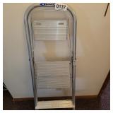Werner 2 ft aluminum step stool
