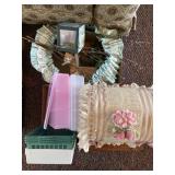 Jewelry boxes, decor