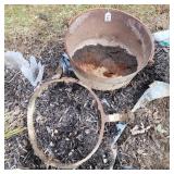 Cast iron pot with stand (as is)