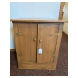 Cabinet (24"x18.5"28")