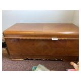 Lane cedar chest (47"x19"x23")