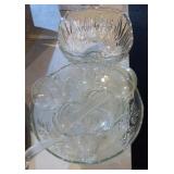 Punch bowl set plus extra bowl