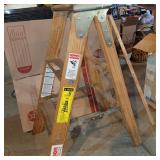 Bauer 3 ft step ladder