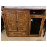 Entertainment center
