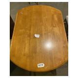 Drop leaf table