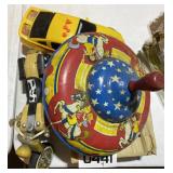 (4) Childrens toys