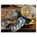 Cake/cupcake pans