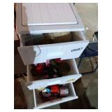 Stacking bins craft items