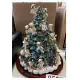 The Dreamsicles Christmas tree 11"