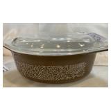 Small Pyrex casserole dish