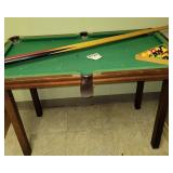 Small pool table