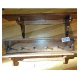 Wooden shelves (3)