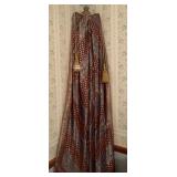 Corner drape decor (92')