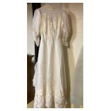 Wedding dress (Stain)