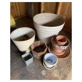 Miscellaneous garden pots and planters