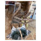 (2) Stools, decor