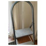Aluminum step stool
