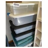 (6) Plastic totes