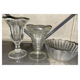 Desert dishes, bowls