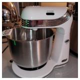 Dash stand mixer and (2) bowls