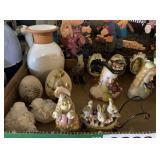 Figurines