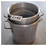 (2) aluminum pots