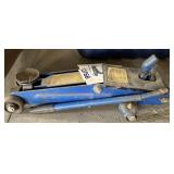 Hydraulic floor Jack