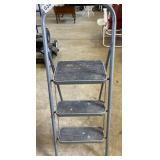 Step ladder