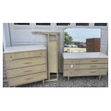 Kroehler 3 piece bedroom set