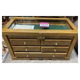 Thomas museum series jewelry chest