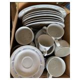 Tenshan Country Bear dish set