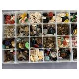 Buttons in organizers