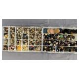 Buttons in organizers