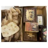 Jewelry boxes, fur
