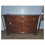 Stanley 3-drawer Dresser