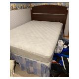 Full size bed/frame