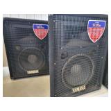 (2) Yamaha PA speakers (400w)