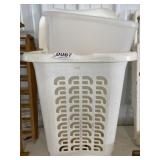 Laundry basket, plastic tote