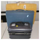 Suitcases (no keys)
