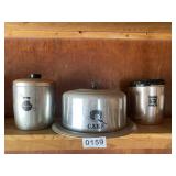 Cake carrier and canisters