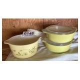 (3) small Pyrex casserole dishes