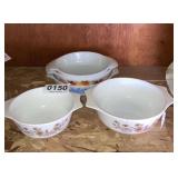 (2) small Pyrex & (3) small Anchor Hocking bowls