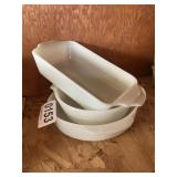 Casserole dishes and bread dish