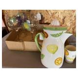 Juicer, wine glasses