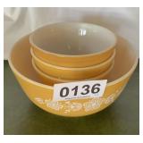 (4) Pyrex bowls