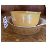 (2) Pyrex dishes