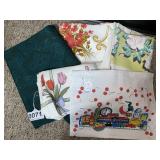 Vintage tablecloths, doilies