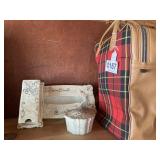 Vintage dresser set, thermos and lunchbox in case