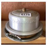 Cake carrier and servers