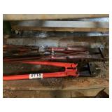 Bolt cutters